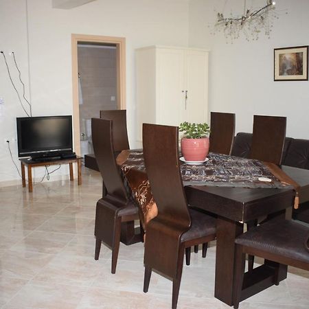 Mary'S Apartments Close To The Sea Agios Georgios  Exterior foto