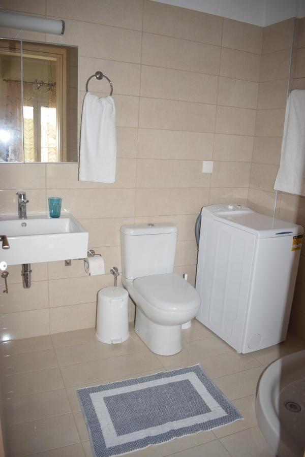 Mary'S Apartments Close To The Sea Agios Georgios  Exterior foto